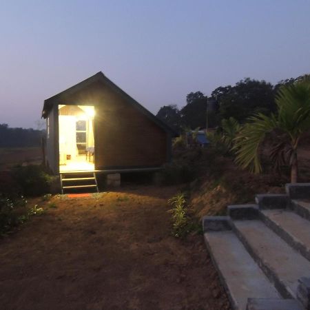 Dandeli Aura Apartment ภายนอก รูปภาพ