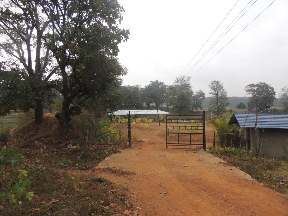 Dandeli Aura Apartment ภายนอก รูปภาพ